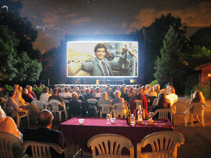 People watching movie Under People watching movie Under