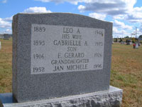 Good friend Steve Edington (a Nashua resident) took me to Leo, Memere, Gerard and Jan's gravesite in Hashua, NH, twenty minutes from Lowell.